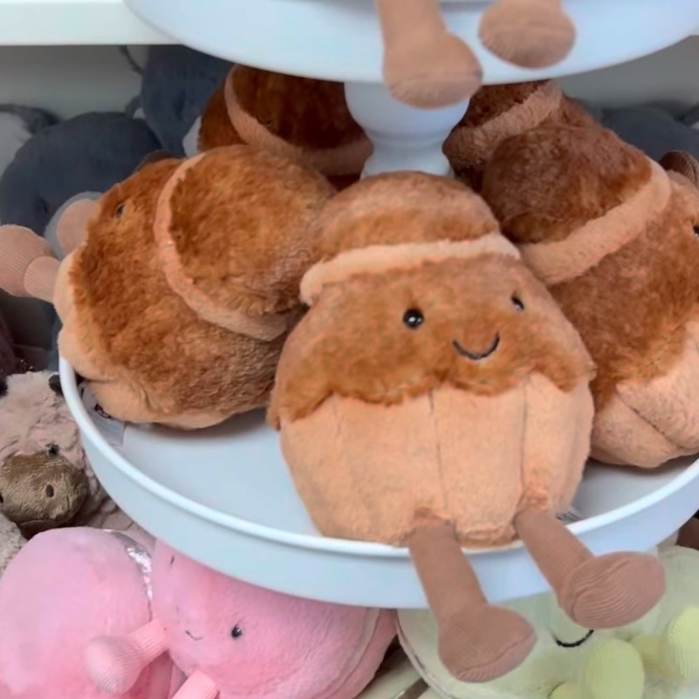 Jellycat Brown and Tan Stuffed Animal
Bridget brioche
